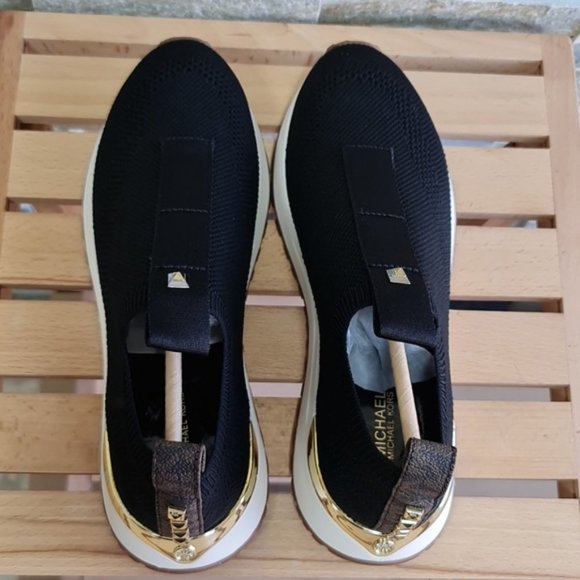 MICHAEL Michael Kors Bodie Slip On Sneakers - Picture 13 of 13